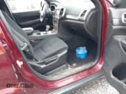 ✅ 2017 Jeep Grand Cherokee Altitude • VIN: 1C4RJFAGXHC688571 • Lot: 42689557. Listed on IAAI with 145,121 mi. Free auction sales archive from the USA and detailed vehicle history report at DreamBid. Image 5.