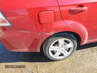 ✅ 2011 Chevrolet Aveo 2LT • VIN: KL1TG5DE8BB114564 • Lot: 41676029. Wystawiony na IAAI z przebiegiem 58 760 mil. Bezpłatny archiwum sprzedaży aukcyjnych z USA i szczegółowy raport historii pojazdu na DreamBid. Zdjęcie 6.