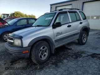 ✅ 2002 Chevrolet Tracker ZR2 • VIN: 2CNBJ734X26937313 • Лот: 69742145. Опубликован ранее на Copart с пробегом 133 271 миль. Бесплатный доступ к архиву аукционных продаж из США и подробный отчёт об истории автомобиля на DreamBid. Изображение 1.