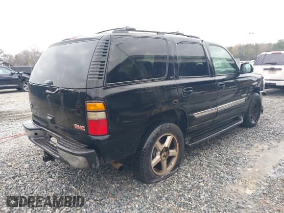 ✅ 2006 GMC Yukon SLT • VIN: 1GKEK13Z96J122346 • Lot: 43828300. Wystawiony na IAAI z przebiegiem 279 740 mil. Bezpłatny archiwum sprzedaży aukcyjnych z USA i szczegółowy raport historii pojazdu na DreamBid. Zdjęcie 4.