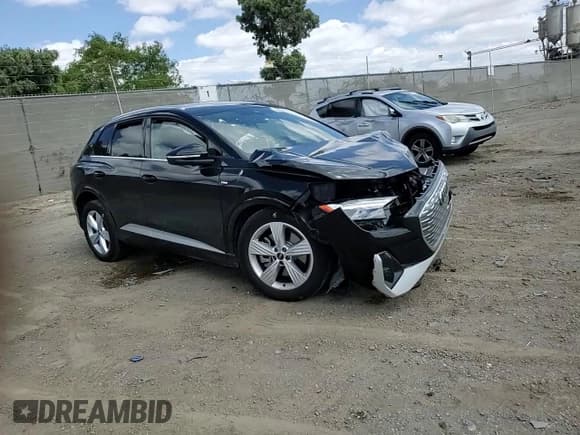 ✅ 2024 Audi Q4 e-tron Premium • VIN: WA1KUBFZ4RP074857 • Lot: 61174395. Listed on Copart with Not provided. Free auction sales archive from the USA and detailed vehicle history report at DreamBid. Image 14.