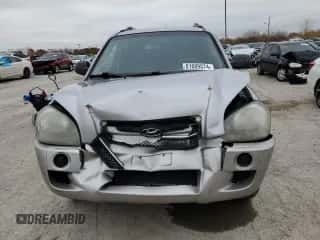2005 Hyundai Tucson GL z VIN KM8JM12B85U101120, wystawiony jako Copart lot #81609074 z przebiegiem 181 914 mil mil oraz Szkoda całkowita • Salvage title. Historia ofert i sprzedaży dostępna na DreamBid. Obrazek 5.