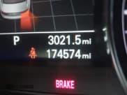 ✅ 2014 Audi A6 Premium Plus • VIN: WAUGFAFCXEN080001 • Lot: 42955473. Wystawiony na IAAI z przebiegiem 174 574 mil. Bezpłatny archiwum sprzedaży aukcyjnych z USA i szczegółowy raport historii pojazdu na DreamBid. Zdjęcie 15.