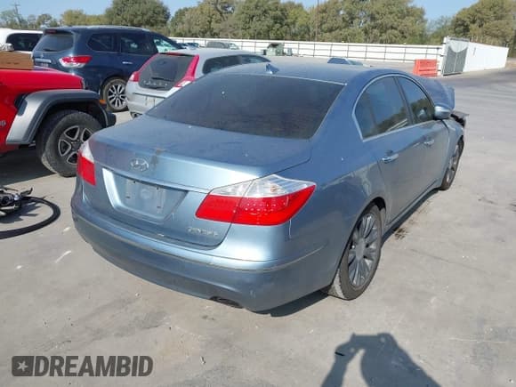 ✅ 2011 Hyundai Genesis • VIN: KMHGC4DE6BU114837 • Лот: 43505971. Опубликован ранее на IAAI с пробегом 136 010 миль. Бесплатный доступ к архиву аукционных продаж из США и подробный отчёт об истории автомобиля на DreamBid. Изображение 4.