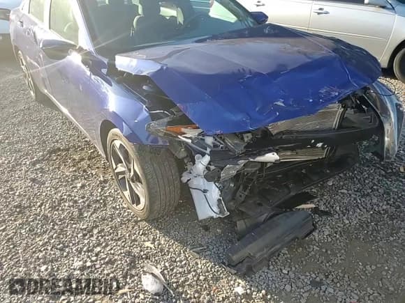 ✅ 2022 Hyundai Elantra SEL • VIN: 5NPLN4AG6NH067343 • Lot: 87260545. Listed on Copart with 24,422 mi. Free auction sales archive from the USA and detailed vehicle history report at DreamBid. Image 13.