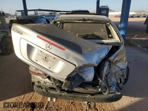 ✅ 2006 Mercedes-Benz C 280 Luxury • VIN: WDBRF54H76A822296 • Lot: 44779465. Wystawiony na Copart z przebiegiem 212 600 mil. Bezpłatny archiwum sprzedaży aukcyjnych z USA i szczegółowy raport historii pojazdu na DreamBid. Zdjęcie 6.