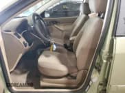 ✅ 2007 Ford Focus S • VIN: 1FAFP34NX7W288751 • Lot: 83770905. Wystawiony na Copart z przebiegiem 128 421 mil. Bezpłatny archiwum sprzedaży aukcyjnych z USA i szczegółowy raport historii pojazdu na DreamBid. Zdjęcie 7.