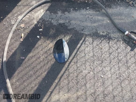 ✅ 2015 Mercedes-Benz E 400 • VIN: WDDKJ6HB5FF305519 • Lot: 43696240. Wystawiony na IAAI z przebiegiem Nie podano. Bezpłatny archiwum sprzedaży aukcyjnych z USA i szczegółowy raport historii pojazdu na DreamBid. Zdjęcie 11.