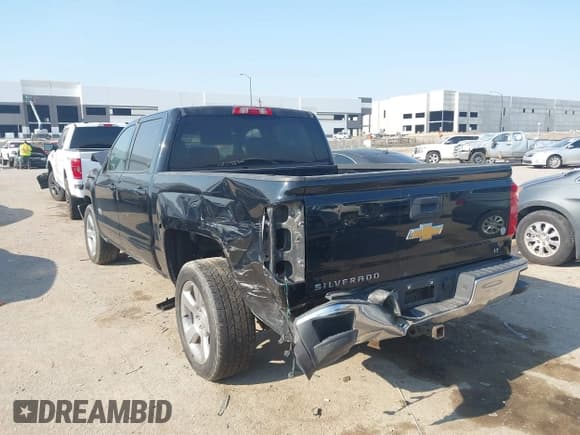 ✅ 2018 Chevrolet Silverado 1500 LT • VIN: 3GCPCREC3JG645106 • Lot: 42907605. Wystawiony na IAAI z przebiegiem 187 150 mil. Bezpłatny archiwum sprzedaży aukcyjnych z USA i szczegółowy raport historii pojazdu na DreamBid. Zdjęcie 3.