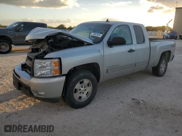 ✅ 2011 Chevrolet Silverado 1500 LT • VIN: 1GCVKSE23BZ241667 • Lot: 77947524. Listed on Copart with 86,511 mi. Free auction sales archive from the USA and detailed vehicle history report at DreamBid. Image 1.