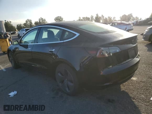 ✅ 2020 Tesla Model 3 Standard Range Plus • VIN: 5YJ3E1EA9LF803420 • Lot: 82601415. Wystawiony na Copart z przebiegiem 34 544 mil. Bezpłatny archiwum sprzedaży aukcyjnych z USA i szczegółowy raport historii pojazdu na DreamBid. Zdjęcie 2.