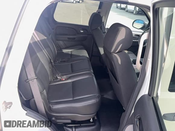 ✅ 2013 Chevrolet Tahoe Commercial • VIN: 1GNSK2E08DR336513 • Lot: 92187665. Wystawiony na Copart z przebiegiem 54 514 mil. Bezpłatny archiwum sprzedaży aukcyjnych z USA i szczegółowy raport historii pojazdu na DreamBid. Zdjęcie 6.