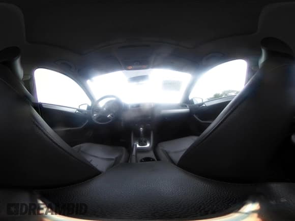 ✅ 2013 Volkswagen Jetta SE • VIN: 3VWDP7AJ2DM409212 • Lot: 42519938. Wystawiony na IAAI z przebiegiem 118 813 mil. Bezpłatny archiwum sprzedaży aukcyjnych z USA i szczegółowy raport historii pojazdu na DreamBid. Zdjęcie 18.