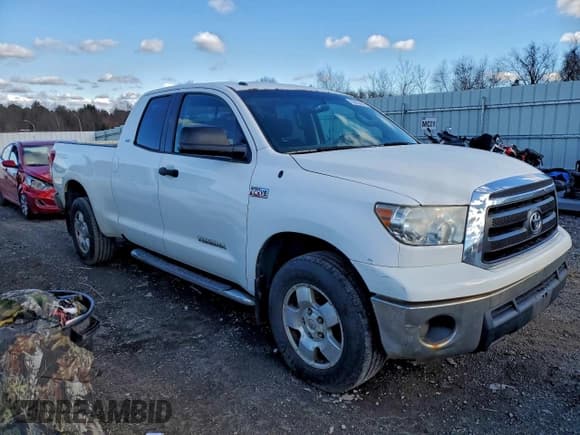 ✅ 2010 Toyota Tundra • VIN: 5TFUY5F10AX133745 • Lot: 93852285. Listed on Copart with 296,930 mi. Free auction sales archive from the USA and detailed vehicle history report at DreamBid. Image 4.