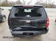 ✅ 2009 Chevrolet Suburban Commercial • VIN: 1GNFK16309J123873 • Lot: 78996054. Wystawiony na Copart z przebiegiem 289 840 mil. Bezpłatny archiwum sprzedaży aukcyjnych z USA i szczegółowy raport historii pojazdu na DreamBid. Zdjęcie 6.