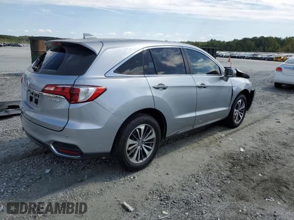✅ 2017 Acura RDX Advance • VIN: 5J8TB3H70HL015197 • Лот: 70217435. Опубликован ранее на Copart с пробегом 121 231 миль. Бесплатный доступ к архиву аукционных продаж из США и подробный отчёт об истории автомобиля на DreamBid. Изображение 3.