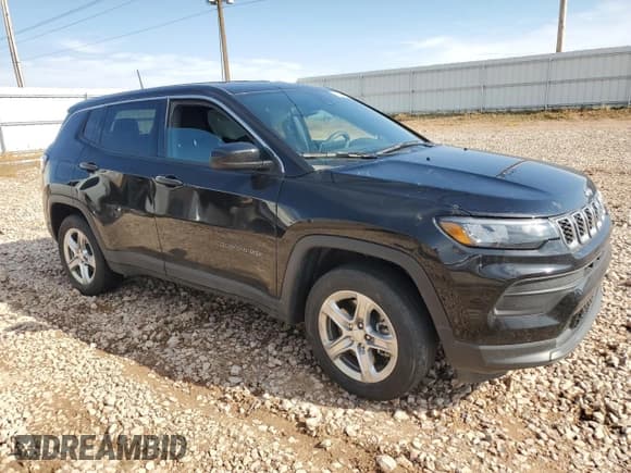 ✅ 2024 Jeep Compass Sport • VIN: 3C4NJDAN6RT105145 • Лот: 68882325. Опубликован ранее на Copart с пробегом Не указан. Бесплатный доступ к архиву аукционных продаж из США и подробный отчёт об истории автомобиля на DreamBid. Изображение 4.