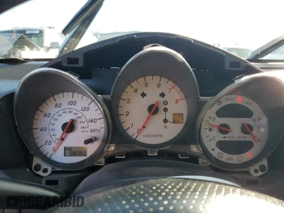 ✅ 2002 Toyota MR2 • VIN: JTDFR320620048426 • Lot: 88367235. Listed on Copart with 98,380 mi. Free auction sales archive from the USA and detailed vehicle history report at DreamBid. Image 9.