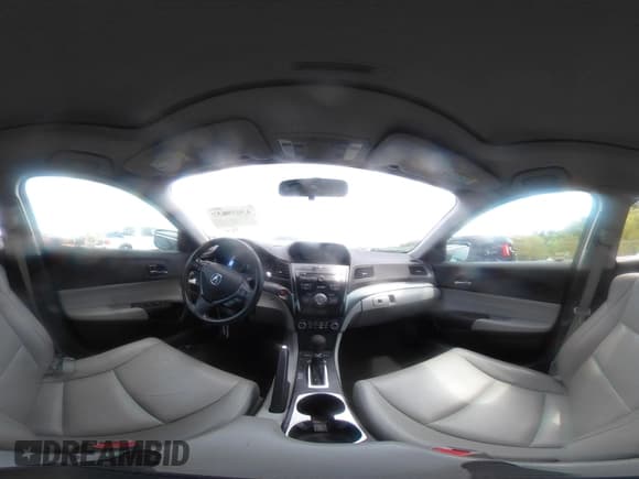 ✅ 2017 Acura ILX • VIN: 19UDE2F38HA008421 • Lot: 43039637. Wystawiony na IAAI z przebiegiem 101 894 mil. Bezpłatny archiwum sprzedaży aukcyjnych z USA i szczegółowy raport historii pojazdu na DreamBid. Zdjęcie 21.