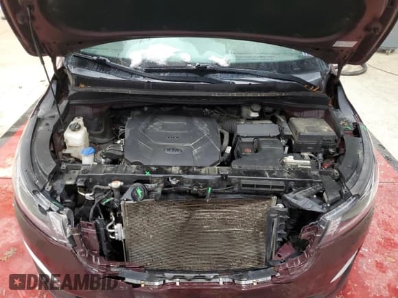 ✅ 2020 Kia Sedona LX • VIN: KNDMB5C1XL6577195 • Lot: 92217215. Listed on Copart with 128,392 mi. Free auction sales archive from the USA and detailed vehicle history report at DreamBid. Image 12.