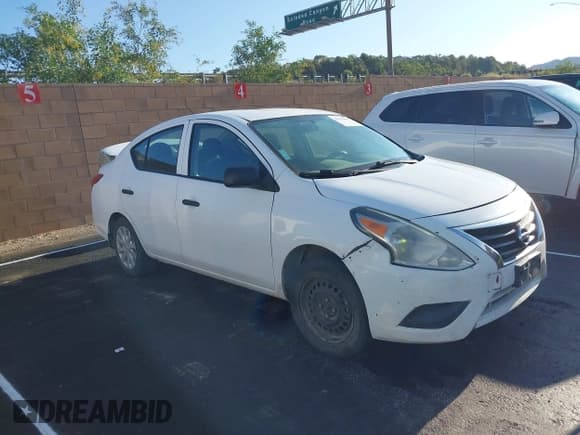 ✅ 2015 Nissan Versa S • VIN: 3N1CN7AP0FL906831 • Лот: 43231566. Опубликован ранее на IAAI с пробегом 203 607 миль. Бесплатный доступ к архиву аукционных продаж из США и подробный отчёт об истории автомобиля на DreamBid. Изображение 1.