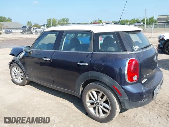 ✅ 2014 MINI Countryman • VIN: WMWZB3C55EWR39737 • Lot: 42964502. Listed on IAAI with 112,473 mi. Free auction sales archive from the USA and detailed vehicle history report at DreamBid. Image 3.