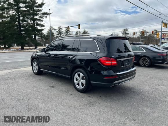 ✅ 2018 Mercedes-Benz GL 450 • VIN: 4JGDF6EE9JA997191 • Lot: 48873724. Listed on Copart with 209,501 mi. Free auction sales archive from the USA and detailed vehicle history report at DreamBid. Image 4.