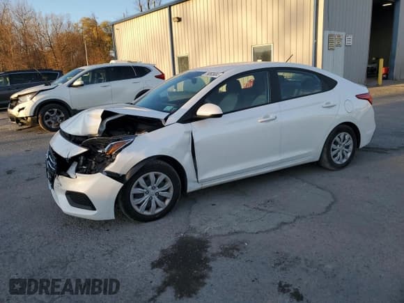 ✅ 2022 Hyundai Accent SEL • VIN: 3KPC24A69NE157901 • Лот: 79063904. Опубликован ранее на Copart с пробегом 68 712 миль. Бесплатный доступ к архиву аукционных продаж из США и подробный отчёт об истории автомобиля на DreamBid. Изображение 1.