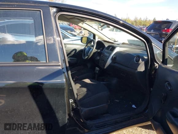 ✅ 2015 Nissan Note SL • VIN: 3N1CE2CP3FL389282 • Лот: 43472412. Опубликован ранее на IAAI с пробегом 106 487 миль. Бесплатный доступ к архиву аукционных продаж из США и подробный отчёт об истории автомобиля на DreamBid. Изображение 5.