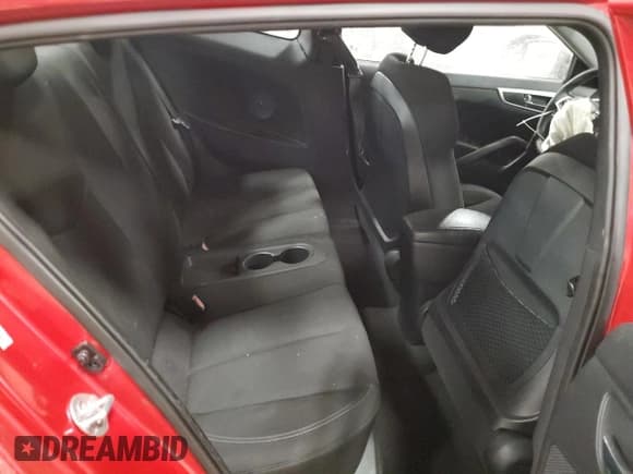 ✅ 2014 Hyundai Veloster • VIN: KMHTC6AD4EU190387 • Lot: 46918985. Wystawiony na Copart z przebiegiem 96 350 mil. Bezpłatny archiwum sprzedaży aukcyjnych z USA i szczegółowy raport historii pojazdu na DreamBid. Zdjęcie 11.