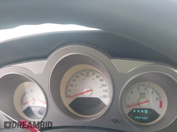 ✅ 2009 Dodge Avenger SE • VIN: 1B3LC46B39N503401 • Lot: 42021016. Wystawiony na IAAI z przebiegiem 194 722 mil. Bezpłatny archiwum sprzedaży aukcyjnych z USA i szczegółowy raport historii pojazdu na DreamBid. Zdjęcie 7.