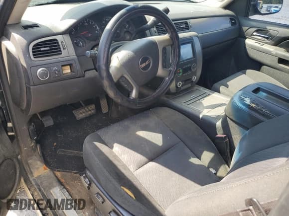 ✅ 2013 GMC Sierra 1500 SLE • VIN: 1GTR1VE02DZ325535 • Лот: 80145115. Опубликован ранее на Copart с пробегом 136 715 миль. Бесплатный доступ к архиву аукционных продаж из США и подробный отчёт об истории автомобиля на DreamBid. Изображение 8.