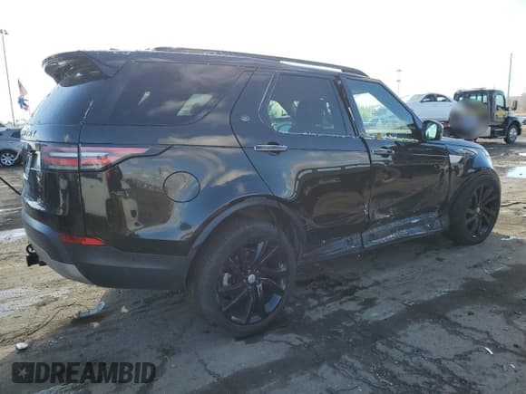 ✅ 2017 Land Rover Discovery HSE Luxury • VIN: SALRHBBV5HA042635 • Лот: 91652915. Опубликован ранее на Copart с пробегом 82 482 миль. Бесплатный доступ к архиву аукционных продаж из США и подробный отчёт об истории автомобиля на DreamBid. Изображение 3.
