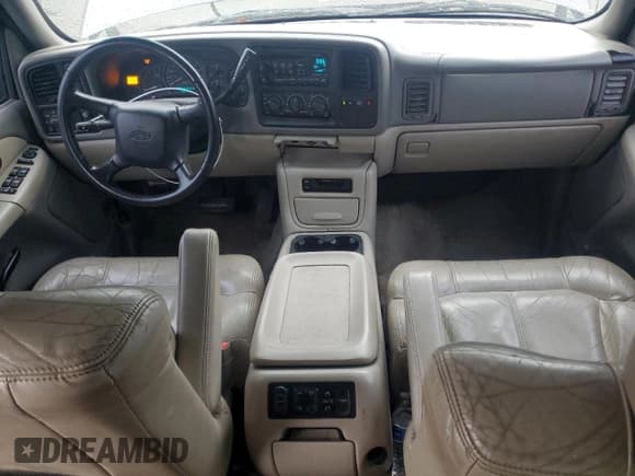 ✅ 2002 Chevrolet Tahoe Z71 • VIN: 1GNEK13Z92R309858 • Lot: 91076965. Wystawiony na Copart z przebiegiem 306 621 mil. Bezpłatny archiwum sprzedaży aukcyjnych z USA i szczegółowy raport historii pojazdu na DreamBid. Zdjęcie 8.