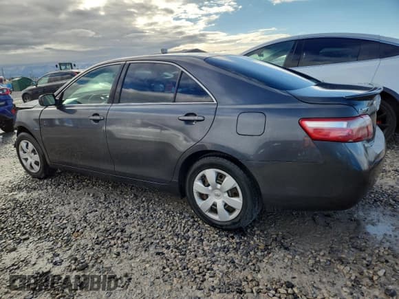 ✅ 2007 Toyota Camry LE • VIN: 4T1BE46K77U120466 • Lot: 86509455. Wystawiony na Copart z przebiegiem 157 699 mil. Bezpłatny archiwum sprzedaży aukcyjnych z USA i szczegółowy raport historii pojazdu na DreamBid. Zdjęcie 2.