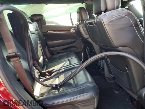 ✅ 2016 Jeep Grand Cherokee SRT • VIN: 1C4RJFDJ7GC503740 • Лот: 82157295. Опубликован ранее на Copart с пробегом 61 010 миль. Бесплатный доступ к архиву аукционных продаж из США и подробный отчёт об истории автомобиля на DreamBid. Изображение 10.