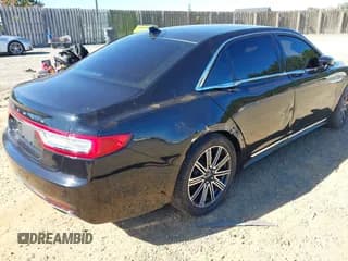 ✅ 2019 Lincoln Continental Reserve • VIN: 1LN6L9NP9K5600156 • Lot: 43469555. Wystawiony na IAAI z przebiegiem 143 469 mil. Bezpłatny archiwum sprzedaży aukcyjnych z USA i szczegółowy raport historii pojazdu na DreamBid. Zdjęcie 4.