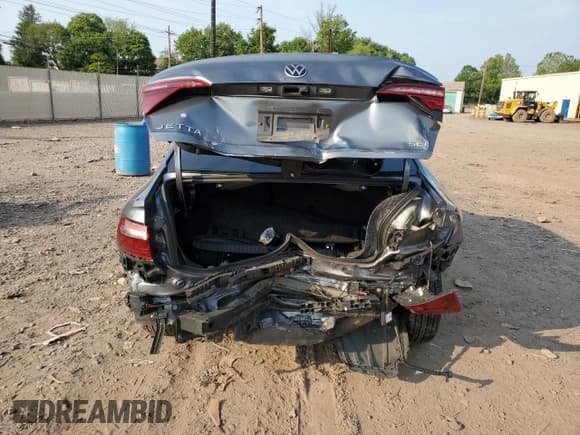 ✅ 2022 Volkswagen Jetta SEL • VIN: 3VWGM7BU0NM030788 • Лот: 59663345. Опубликован ранее на Copart с пробегом 147 453 миль. Бесплатный доступ к архиву аукционных продаж из США и подробный отчёт об истории автомобиля на DreamBid. Изображение 6.