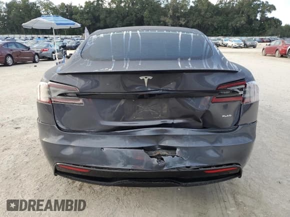 ✅ 2022 Tesla Model S Plaid • VIN: 5YJSA1E62NF468118 • Lot: 85561105. Wystawiony na Copart z przebiegiem 69 912 mil. Bezpłatny archiwum sprzedaży aukcyjnych z USA i szczegółowy raport historii pojazdu na DreamBid. Zdjęcie 6.