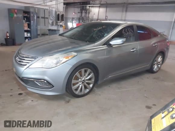 ✅ 2016 Hyundai Azera Limited • VIN: KMHFH4JG0GA529633 • Lot: 43896389. Wystawiony na IAAI z przebiegiem 132 386 mil. Bezpłatny archiwum sprzedaży aukcyjnych z USA i szczegółowy raport historii pojazdu na DreamBid. Zdjęcie 2.