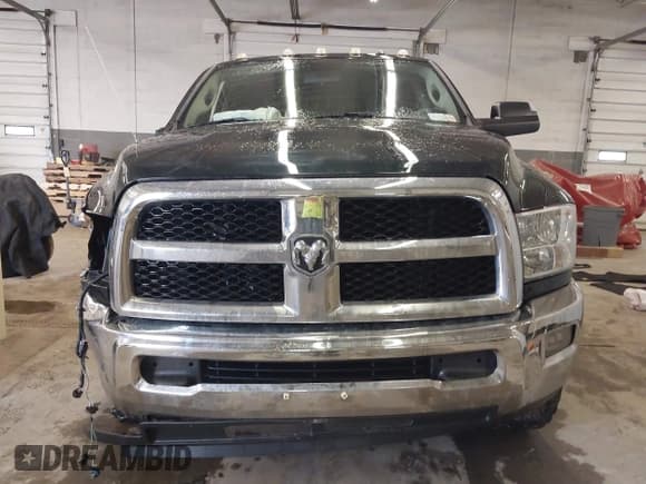✅ 2018 Ram 2500 Tradesman • VIN: 3C6UR5CJ3JG121229 • Лот: 41679189. Опубликован ранее на IAAI с пробегом 95 956 миль. Бесплатный доступ к архиву аукционных продаж из США и подробный отчёт об истории автомобиля на DreamBid. Изображение 13.