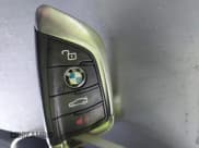 ✅ 2020 BMW 3 Series 330i • VIN: 3MW5R1J05L8B29231 • Lot: 43732694. Wystawiony na IAAI z przebiegiem 59 318 mil. Bezpłatny archiwum sprzedaży aukcyjnych z USA i szczegółowy raport historii pojazdu na DreamBid. Zdjęcie 11.