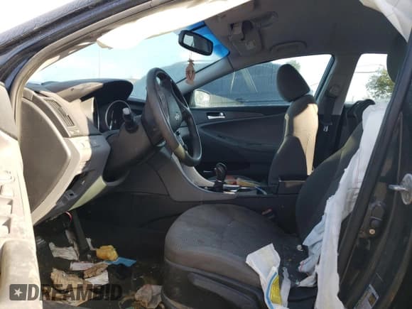 ✅ 2011 Hyundai Sonata GLS • VIN: 5NPEB4AC2BH144655 • Lot: 68615103. Wystawiony na Copart z przebiegiem Nie podano. Bezpłatny archiwum sprzedaży aukcyjnych z USA i szczegółowy raport historii pojazdu na DreamBid. Zdjęcie 7.