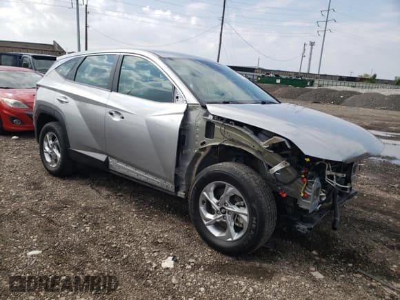 ✅ 2022 Hyundai Tucson SE • VIN: 5NMJACAE7NH061799 • Lot: 64796443. Wystawiony na Copart z przebiegiem 24 310 mil. Bezpłatny archiwum sprzedaży aukcyjnych z USA i szczegółowy raport historii pojazdu na DreamBid. Zdjęcie 4.