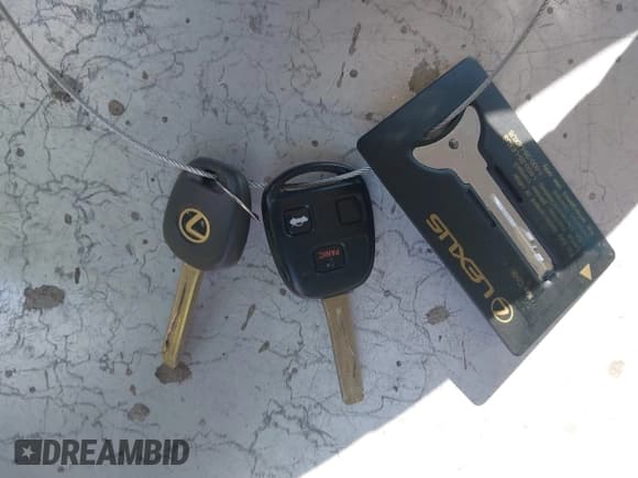 ✅ 2004 Lexus SC 430 • VIN: JTHFN48Y740050525 • Lot: 43056432. Listed on IAAI with 114,380 mi. Free auction sales archive from the USA and detailed vehicle history report at DreamBid. Image 11.