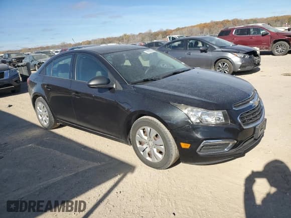 ✅ 2015 Chevrolet Cruze LS • VIN: 1G1PA5SH8F7288192 • Lot: 91925315. Listed on Copart with 137,006 mi. Free auction sales archive from the USA and detailed vehicle history report at DreamBid. Image 4.