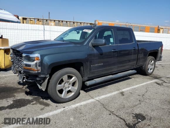 ✅ 2018 Chevrolet Silverado 1500 LT • VIN: 1GCPCREC2JF167990 • Lot: 84015985. Wystawiony na Copart z przebiegiem 118 826 mil. Bezpłatny archiwum sprzedaży aukcyjnych z USA i szczegółowy raport historii pojazdu na DreamBid. Zdjęcie 1.