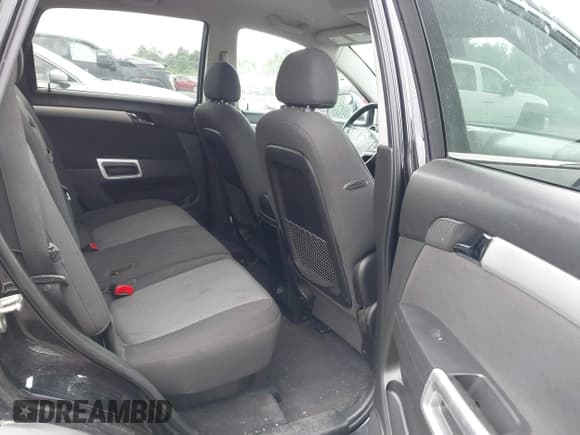 ✅ 2012 Chevrolet Captiva Sport LS • VIN: 3GNAL2EK5CS598947 • Lot: 42681993. Wystawiony na IAAI z przebiegiem 98 939 mil. Bezpłatny archiwum sprzedaży aukcyjnych z USA i szczegółowy raport historii pojazdu na DreamBid. Zdjęcie 8.