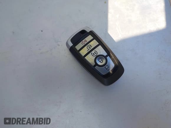 ✅ 2019 Ford Expedition Max XLT • VIN: 1FMJK1HT0KEA21497 • Lot: 43427872. Listed on IAAI with 137,920 mi. Free auction sales archive from the USA and detailed vehicle history report at DreamBid. Image 11.