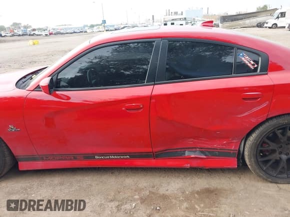 ✅ 2015 Dodge Charger Road/Track • VIN: 2C3CDXCT1FH879551 • Лот: 42503510. Опубликован ранее на IAAI с пробегом 89 305 миль. Бесплатный доступ к архиву аукционных продаж из США и подробный отчёт об истории автомобиля на DreamBid. Изображение 14.